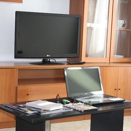 Barceloneta Upartments Apartment Figueres  Bagian luar foto