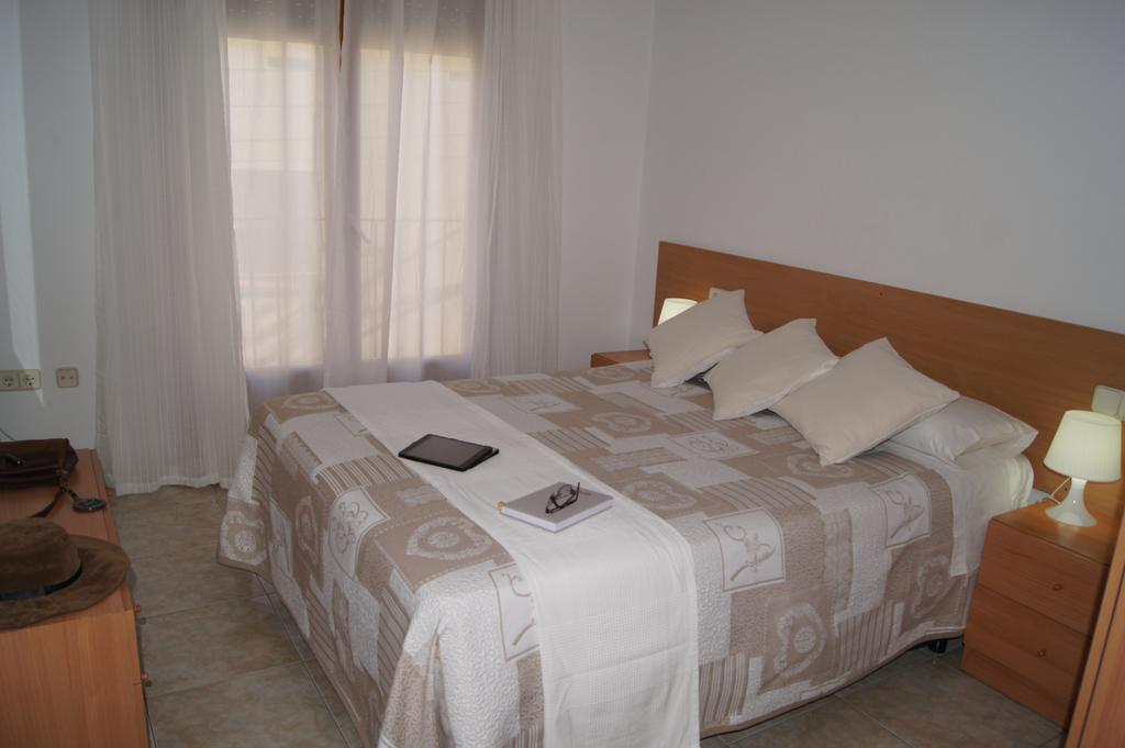 Barceloneta Upartments Apartment Figueres  Bagian luar foto